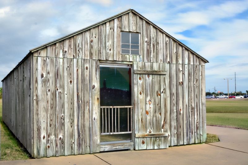Best Wood Siding Contractors Contractors in Ann Arbor, MI